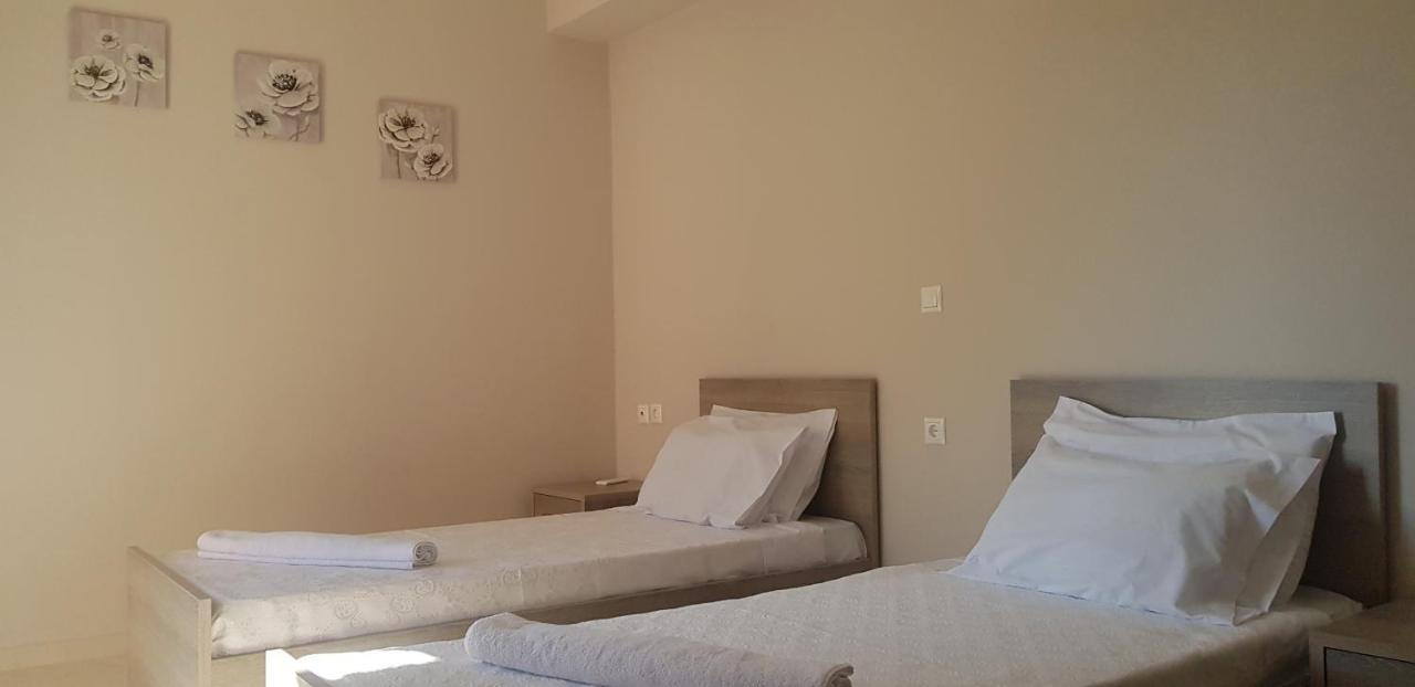 Harry'S Apartment Lefkimmi  Ngoại thất bức ảnh